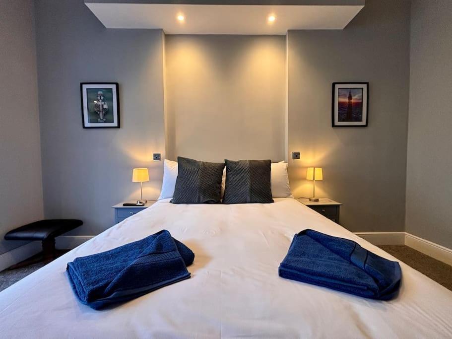 Teds Apartments-Town Centre-Apt2 Блекпул Екстериор снимка