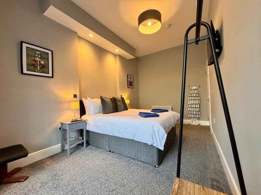 Teds Apartments-Town Centre-Apt2 Блекпул Екстериор снимка