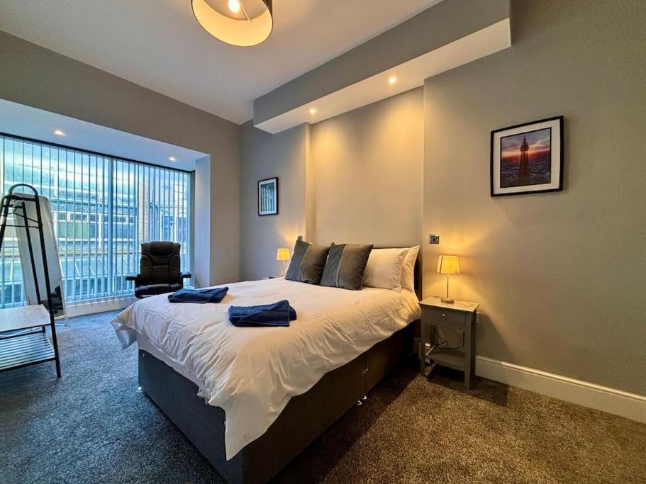 Teds Apartments-Town Centre-Apt2 Блекпул Екстериор снимка